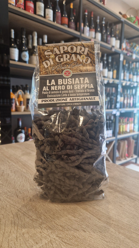 Busiate al Nero di Seppia – Pasta Artigianale Siciliana